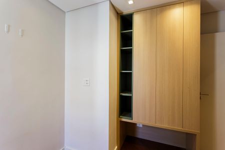 Apartamento à venda com 188m², 3 quartos e 2 vagas Apartamento à venda com 188m², 3 quartos e 2 vagasQuarto 2