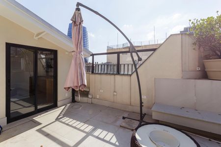 Apartamento à venda com 188m², 3 quartos e 2 vagas Apartamento à venda com 188m², 3 quartos e 2 vagasPiscina