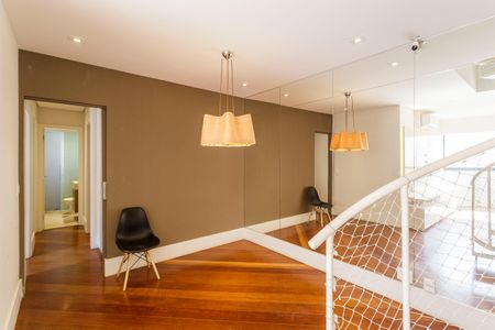 Apartamento à venda com 188m², 3 quartos e 2 vagas Apartamento à venda com 188m², 3 quartos e 2 vagasSala