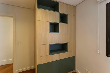 Apartamento à venda com 188m², 3 quartos e 2 vagas Apartamento à venda com 188m², 3 quartos e 2 vagasQuarto 2