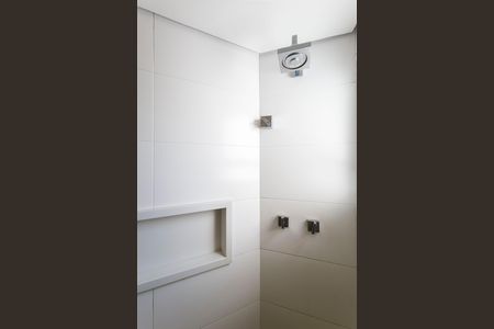 Apartamento à venda com 188m², 3 quartos e 2 vagas Apartamento à venda com 188m², 3 quartos e 2 vagasBanheiro da Suíte