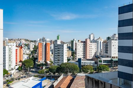 Apartamento à venda com 214m², 4 quartos e 2 vagas Apartamento à venda com 214m², 4 quartos e 2 vagasVista da Varanda