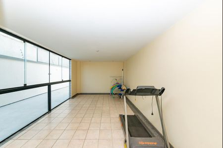 Apartamento à venda com 214m², 4 quartos e 2 vagas Apartamento à venda com 214m², 4 quartos e 2 vagasÁrea comum