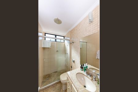 Apartamento à venda com 214m², 4 quartos e 2 vagas Apartamento à venda com 214m², 4 quartos e 2 vagasBanheiro Social