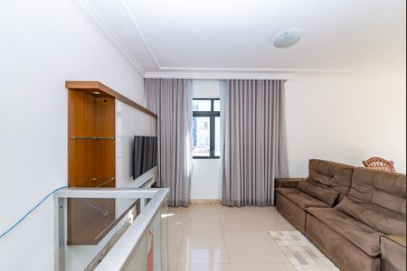 Apartamento à venda com 214m², 4 quartos e 2 vagas Apartamento à venda com 214m², 4 quartos e 2 vagasSala 2