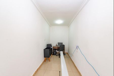 Apartamento à venda com 214m², 4 quartos e 2 vagas Apartamento à venda com 214m², 4 quartos e 2 vagasEscritório