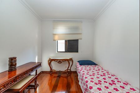 Apartamento à venda com 214m², 4 quartos e 2 vagas Apartamento à venda com 214m², 4 quartos e 2 vagasQuarto 3