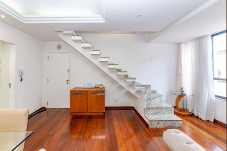 Apartamento à venda com 214m², 4 quartos e 2 vagas Apartamento à venda com 214m², 4 quartos e 2 vagasSala 1