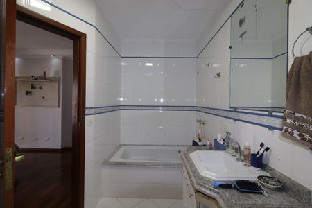 Casa à venda com 190m², 3 quartos e 4 vagasBanheiro da Suíte 3