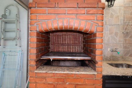 Casa à venda com 190m², 3 quartos e 4 vagasÁrea Gourmet - Churrasqueira