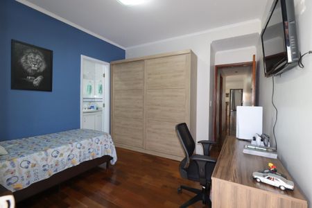 Casa à venda com 190m², 3 quartos e 4 vagasSuíte 1