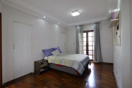 Casa à venda com 190m², 3 quartos e 4 vagasSuíte 3