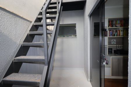 Casa à venda com 190m², 3 quartos e 4 vagasVaranda para o Sótão