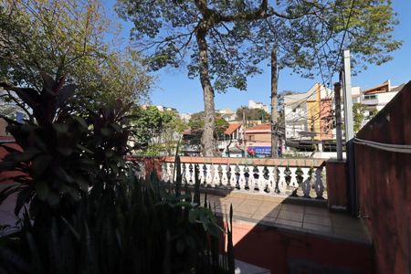 Casa para alugar com 90m², 1 quarto e 2 vagasQuintal