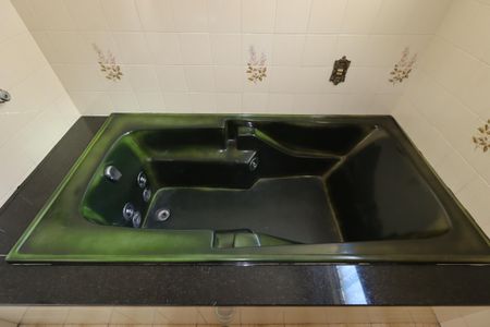 Casa para alugar com 90m², 1 quarto e 2 vagasBanheiro Social