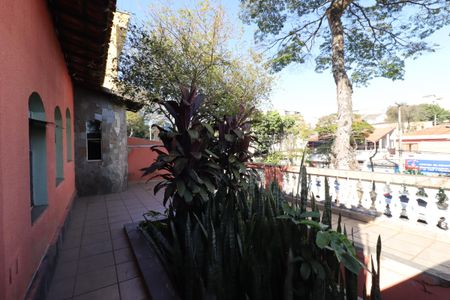 Casa para alugar com 90m², 1 quarto e 2 vagasQuintal