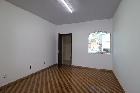 Casa para alugar com 90m², 1 quarto e 2 vagasSuíte