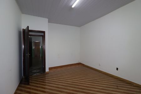 Casa para alugar com 90m², 1 quarto e 2 vagasSuíte
