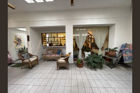 Casa à venda com 165m², 3 quartos e 2 vagas Casa à venda com 165m², 3 quartos e 2 vagasGaragem