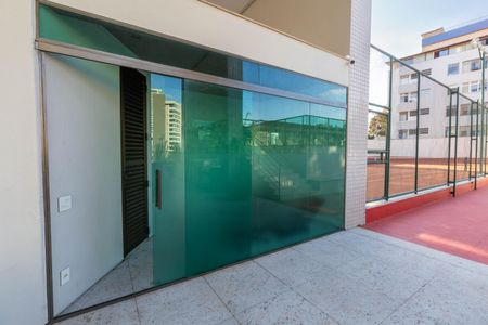 Apartamento à venda com 208m², 4 quartos e 4 vagas Apartamento à venda com 208m², 4 quartos e 4 vagasÁrea comum