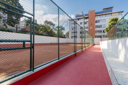 Apartamento à venda com 208m², 4 quartos e 4 vagas Apartamento à venda com 208m², 4 quartos e 4 vagasÁrea comum