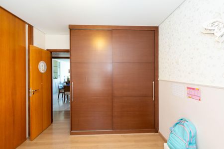 Apartamento à venda com 208m², 4 quartos e 4 vagas Apartamento à venda com 208m², 4 quartos e 4 vagasQuarto 3