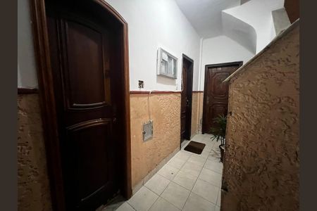 Apartamento à venda com 63m², 2 quartos e sem vaga Apartamento à venda com 63m², 2 quartos e sem vagaHall