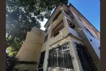 Apartamento à venda com 63m², 2 quartos e sem vaga Apartamento à venda com 63m², 2 quartos e sem vagaFachada