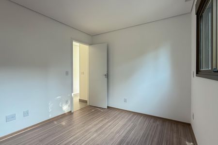 Apartamento à venda com 68m², 2 quartos e 2 vagas Apartamento à venda com 68m², 2 quartos e 2 vagasSuíte