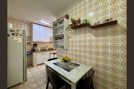 Apartamento à venda com 132m², 3 quartos e 1 vaga Apartamento à venda com 132m², 3 quartos e 1 vagaCozinha