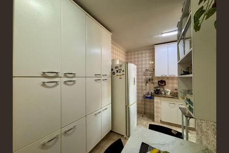 Apartamento à venda com 132m², 3 quartos e 1 vaga Apartamento à venda com 132m², 3 quartos e 1 vagaCozinha