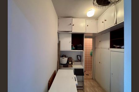 Apartamento à venda com 132m², 3 quartos e 1 vaga Apartamento à venda com 132m², 3 quartos e 1 vagaQuarto de Serviço