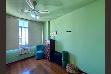 Apartamento à venda com 132m², 3 quartos e 1 vaga Apartamento à venda com 132m², 3 quartos e 1 vagaSuíte