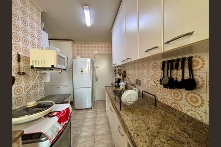 Apartamento à venda com 132m², 3 quartos e 1 vaga Apartamento à venda com 132m², 3 quartos e 1 vagaCozinha