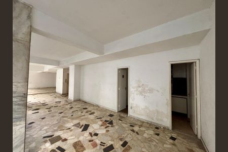 Apartamento à venda com 132m², 3 quartos e 1 vaga Apartamento à venda com 132m², 3 quartos e 1 vagaÁrea comum