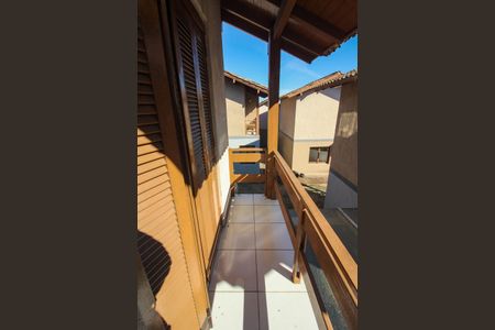 Casa de condomínio à venda com 150m², 3 quartos e 2 vagas Casa de condomínio à venda com 150m², 3 quartos e 2 vagasSacada do Quarto 1
