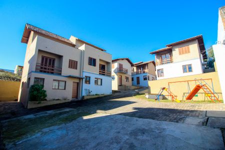 Casa de condomínio à venda com 150m², 3 quartos e 2 vagas Casa de condomínio à venda com 150m², 3 quartos e 2 vagasFachada do condomínio
