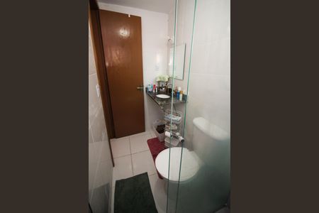 Casa de condomínio à venda com 150m², 3 quartos e 2 vagas Casa de condomínio à venda com 150m², 3 quartos e 2 vagasBanheiro Social