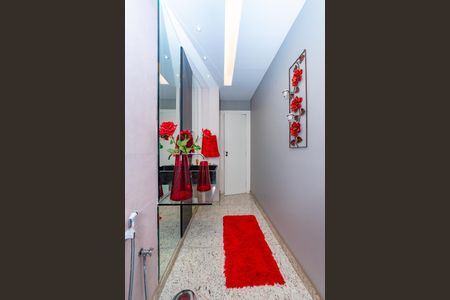 Casa à venda com 372m², 4 quartos e 5 vagas Casa à venda com 372m², 4 quartos e 5 vagasLavabo