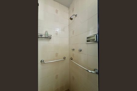 Apartamento à venda com 87m², 2 quartos e 1 vaga Apartamento à venda com 87m², 2 quartos e 1 vagaBanheiro Social