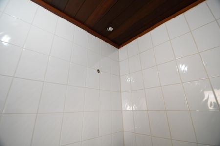 Casa à venda com 240m², 3 quartos e 2 vagasBanheiro Salão