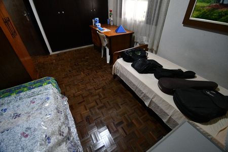 Casa à venda com 240m², 3 quartos e 2 vagasQuarto 2