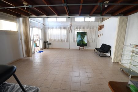 Casa à venda com 240m², 3 quartos e 2 vagasÁrea Comum - Salão