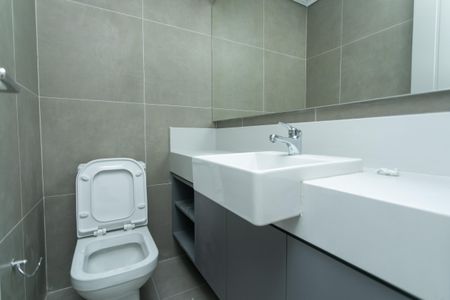 Apartamento à venda com 198m², 3 quartos e 4 vagas Apartamento à venda com 198m², 3 quartos e 4 vagasLavabo