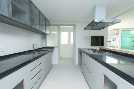 Apartamento à venda com 198m², 3 quartos e 4 vagas Apartamento à venda com 198m², 3 quartos e 4 vagasCozinha