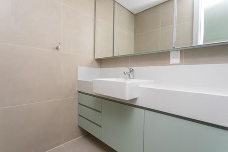 Apartamento à venda com 198m², 3 quartos e 4 vagas Apartamento à venda com 198m², 3 quartos e 4 vagasBanheiro da Suíte 3