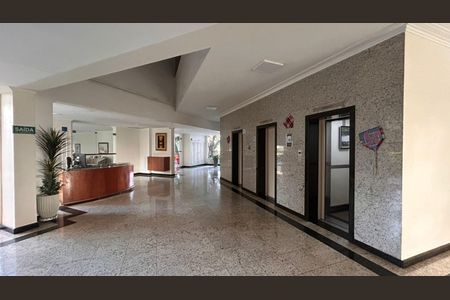 Apartamento à venda com 78m², 3 quartos e 2 vagas Apartamento à venda com 78m², 3 quartos e 2 vagasHall de entrada Social