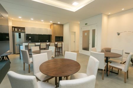 Apartamento à venda com 173m², 3 quartos e 4 vagas Apartamento à venda com 173m², 3 quartos e 4 vagasÁrea comum - Salão de festas