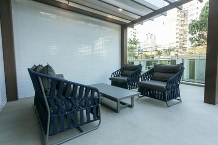 Apartamento à venda com 173m², 3 quartos e 4 vagas Apartamento à venda com 173m², 3 quartos e 4 vagasÁrea comum
