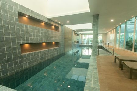 Apartamento à venda com 173m², 3 quartos e 4 vagas Apartamento à venda com 173m², 3 quartos e 4 vagasÁrea comum - Piscina